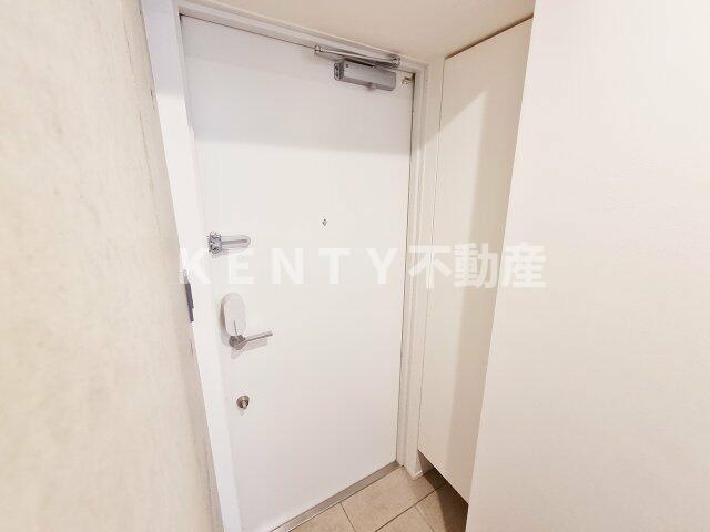 玄関　収納もある玄関です