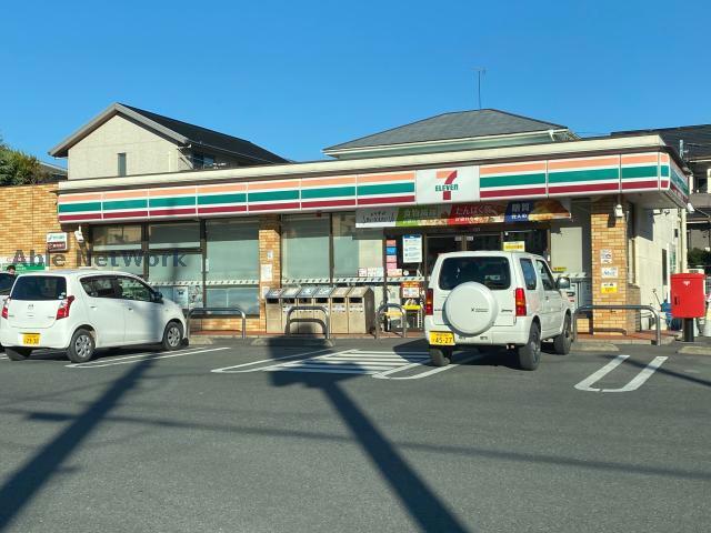 コンビニ　セブンイレブン磐田国府台店（コンビニ）まで698m