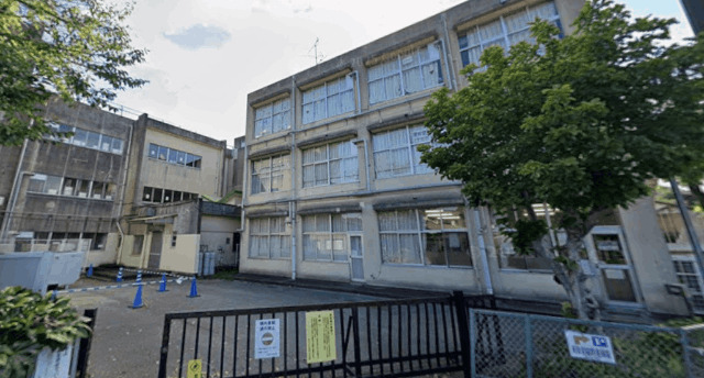 小学校　柏市立手賀西小学校（小学校）まで2337m