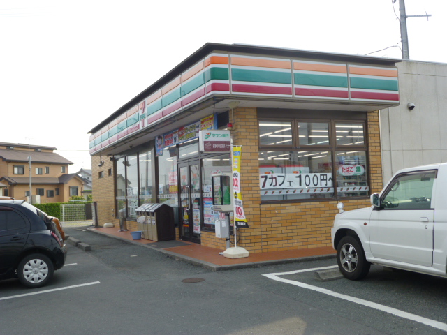 コンビニ　セブンイレブン 磐田前野店（コンビニ）まで1008m