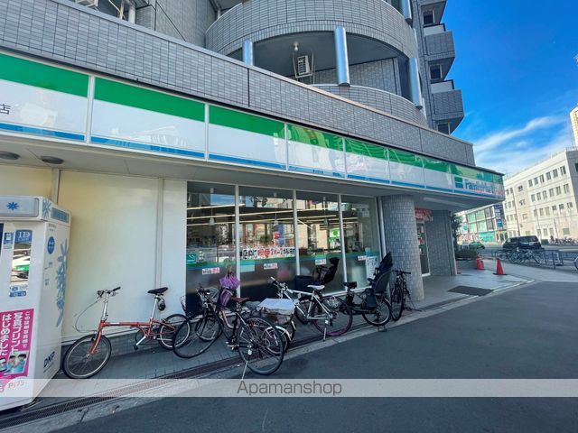コンビニ　ファミリーマート天六駅前店（コンビニ）まで189m