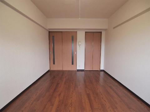 可児ハイツの居間写真