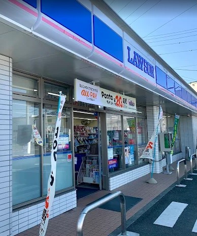 コンビニ　ローソン（コンビニ）まで592m