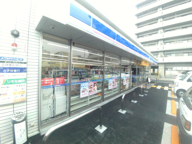 コンビニ　ローソン神戸記田町四丁目店（コンビニ）まで147m