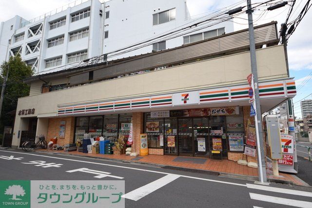 コンビニ　セブンイレブン北区赤羽南2丁目店（コンビニ）まで340m