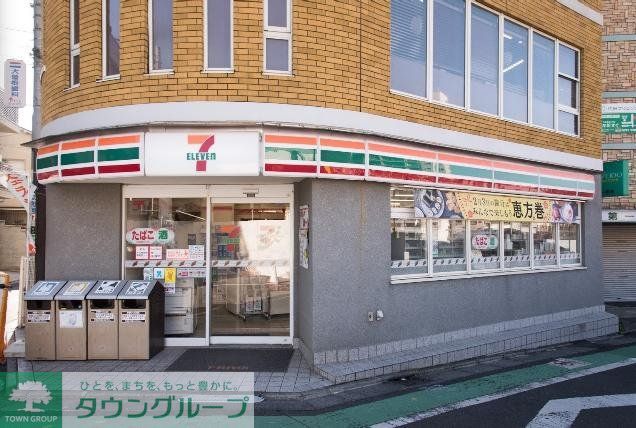 コンビニ　セブンイレブン世田谷代田駅前店（コンビニ）まで490m