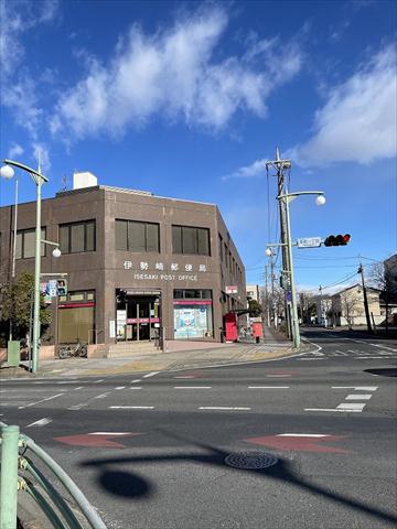 郵便局　伊勢崎郵便局郵便配達（郵便局）まで818m