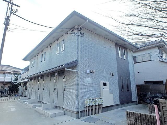 ガーデンコートの外観写真