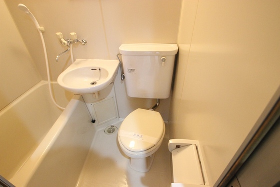 トイレ　※別部屋の写真です