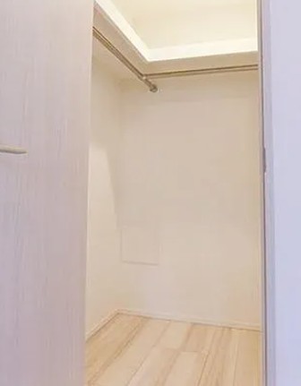 プレセダンヒルズ向島イーストの内装写真