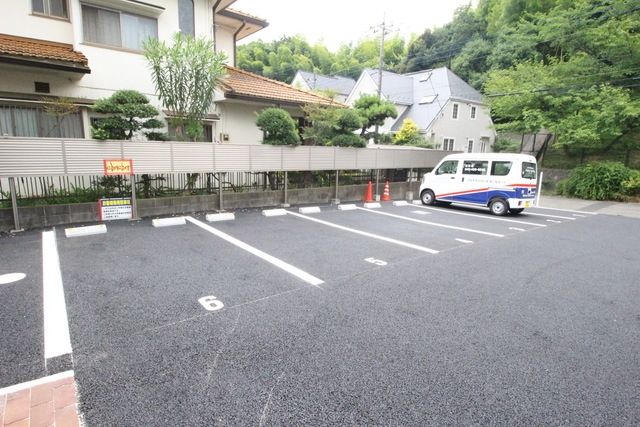 駐車場　★お部屋探しは、タウンハウジング多摩センター店へ★