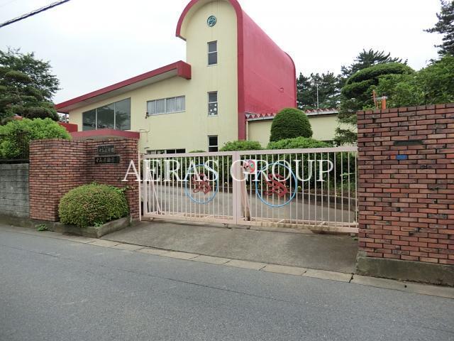 幼稚園・保育園　すみれ幼稚園（幼稚園・保育園）まで1048m