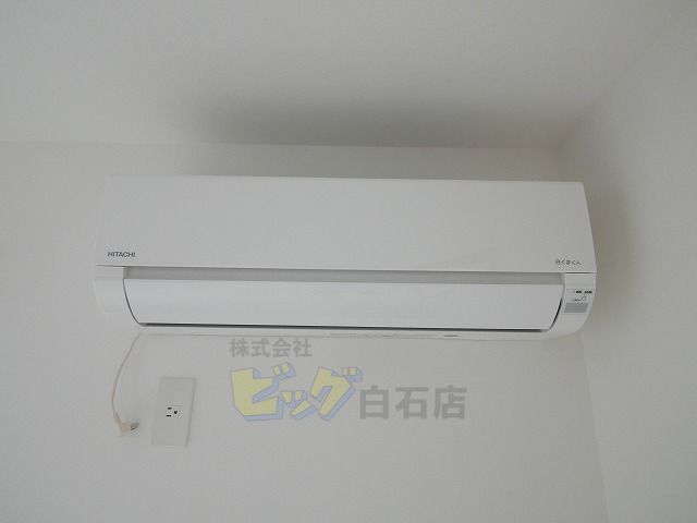 その他設備　夏も快適エアコン付きです♪