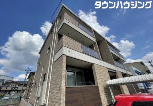 地下鉄東山線 中村公園駅 徒歩15分 築8年