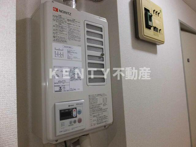 その他設備　給湯器　新品