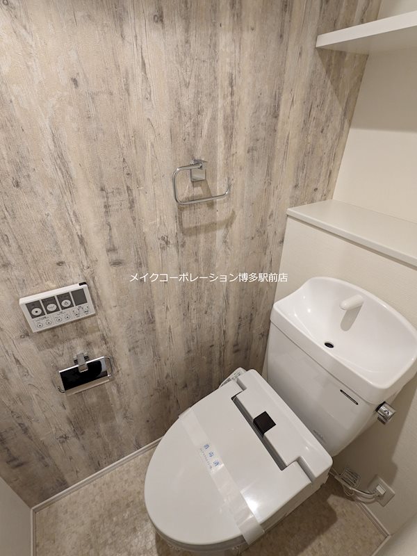 ＪＲ鹿児島本線 博多駅 徒歩10分 12階建 築10年のトイレ写真