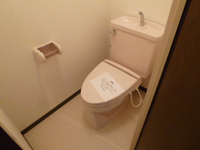 タウンハイツ加美駅前のトイレ写真