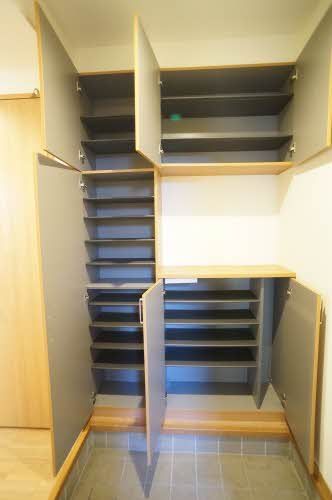 玄関　下駄箱