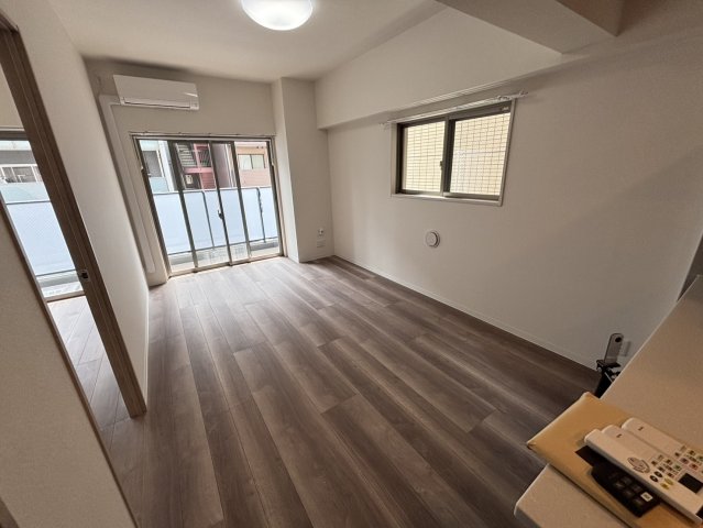 居室・リビング　※別部屋参考写真