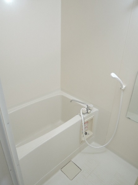 バス・シャワールーム　バス・トイレ別です