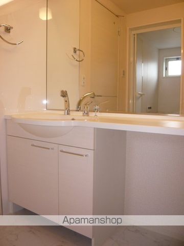 八戸市 2階建 築11年の内装写真
