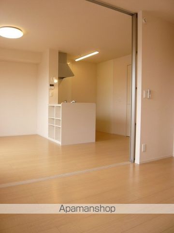八戸市 2階建 築11年の居間写真