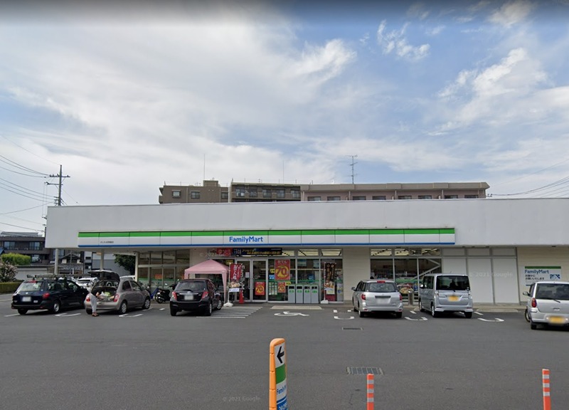 コンビニ　ファミリーマート さいたま西堀店（コンビニ）まで392m