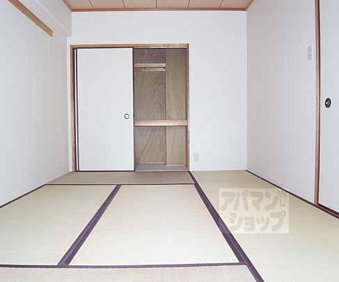 ビューハイツの居間写真