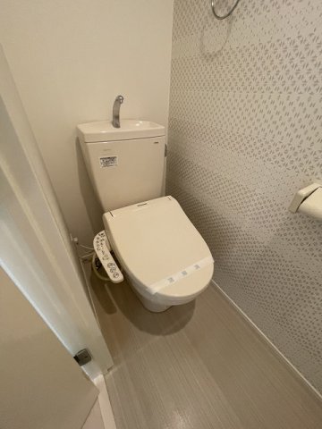 トイレ　清潔感のあるトイレです
