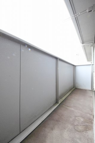 バルコニー　現況優先