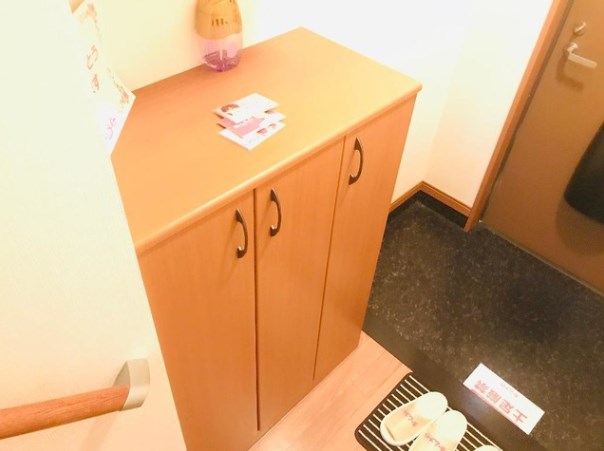 玄関　収納もある玄関です