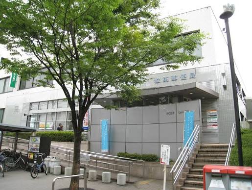 郵便局　城東郵便局（郵便局）まで558m