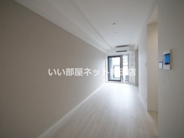 ソルテラスUMEDA NORTHの居間写真