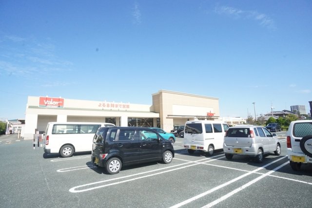 スーパー　バロー　高塚店（スーパー）まで400m