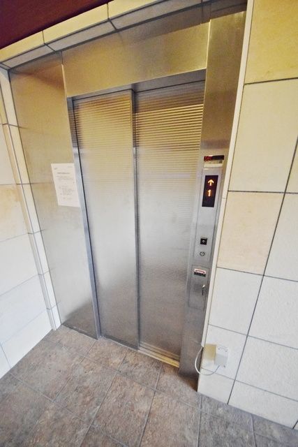 その他共有部分　★おしゃれなエレベーターです★