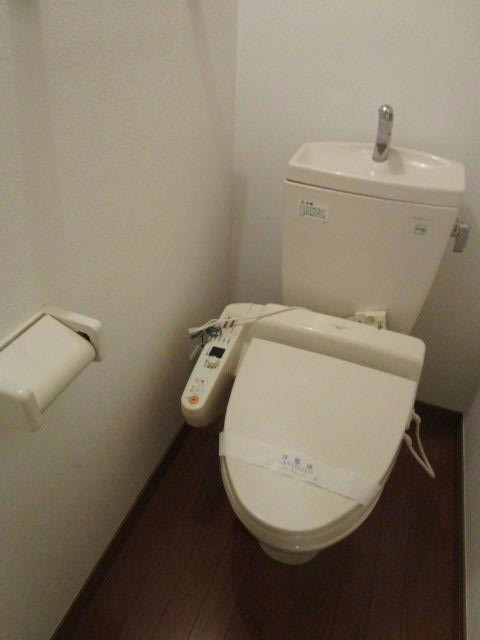 ＪＲ中央線 国分寺駅 徒歩2分 10階建 築24年のトイレ写真