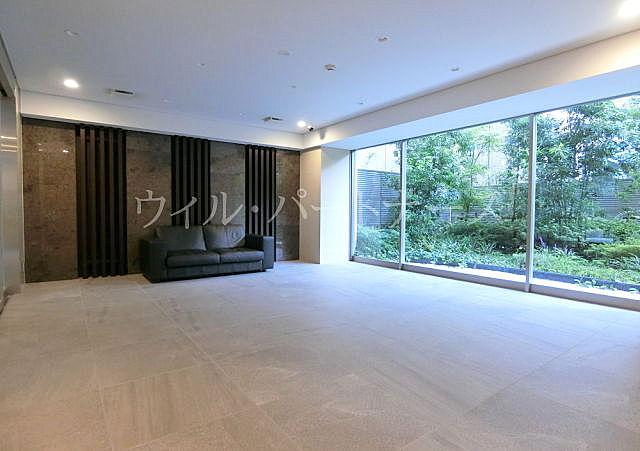 ＪＲ中央線 東中野駅 徒歩5分 9階建 築9年の外観写真