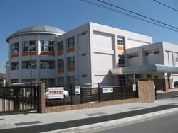 小学校　川西小学校（小学校）まで340m
