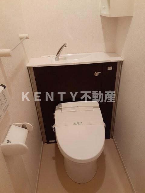 トイレ　清潔感のあるトイレです