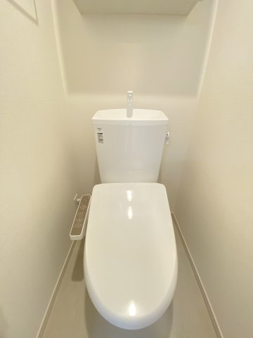 ＪＲ総武線 千葉駅 徒歩14分 4階建 築3年のトイレ写真