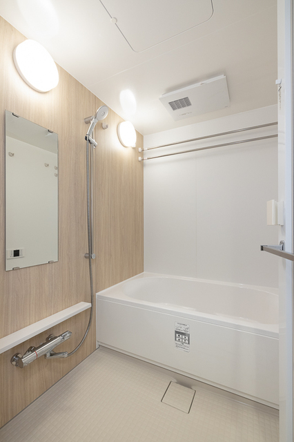 バス・シャワールーム　※写真は同タイプ住戸です。