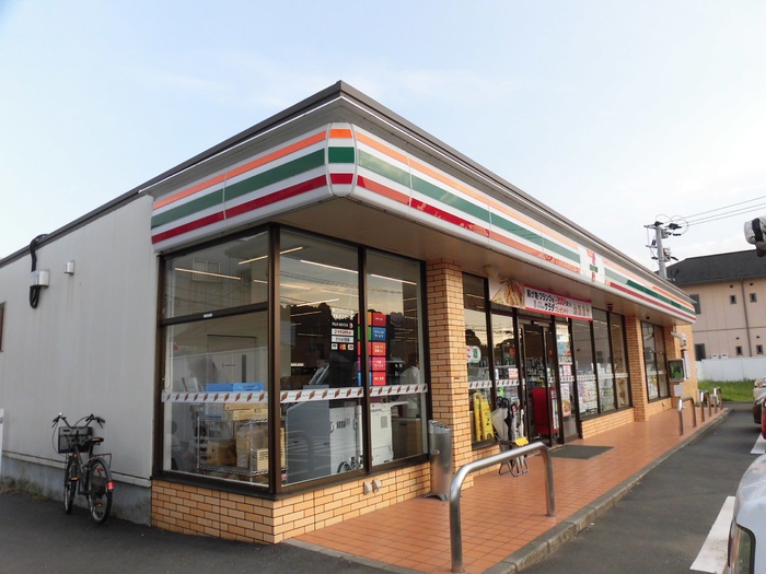 コンビニ　セブンイレブン佐土原広瀬中学校前店（コンビニ）まで1383m