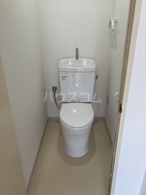 東京メトロ半蔵門線 押上駅 徒歩3分 4階建 築39年のトイレ写真