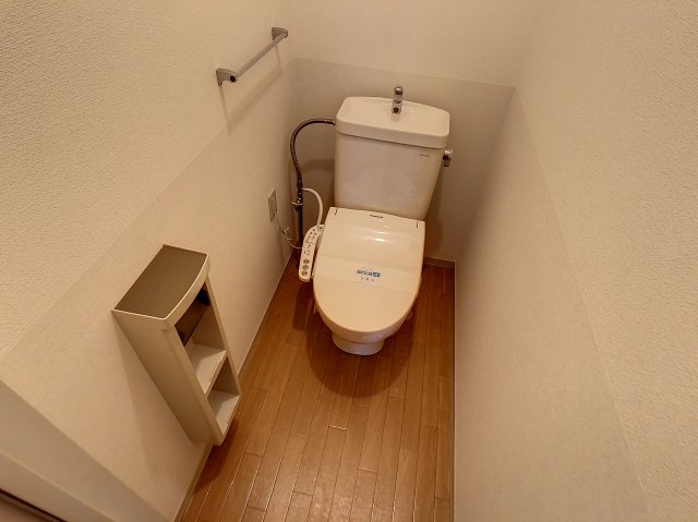 トイレ　サンプル写真になります。