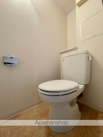 地下鉄谷町線 喜連瓜破駅 徒歩3分 8階建 築21年のトイレ写真