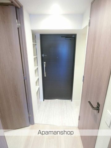都営大江戸線 森下駅 徒歩13分 9階建 築5年の玄関写真