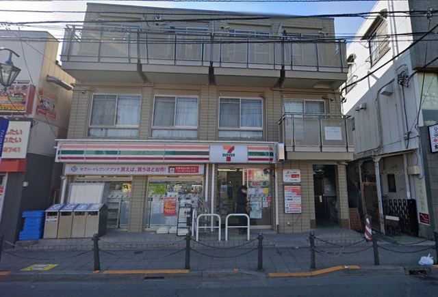 コンビニ　セブンイレブン八幡山駅北口店（コンビニ）まで342m