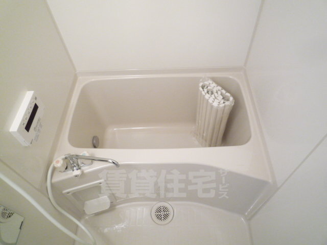 武庫之荘本町貸家の風呂写真