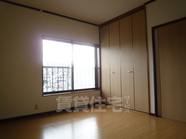 武庫之荘本町貸家の居間写真