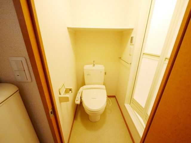 ＪＲ埼京線 与野本町駅 徒歩12分 2階建 築23年のトイレ写真